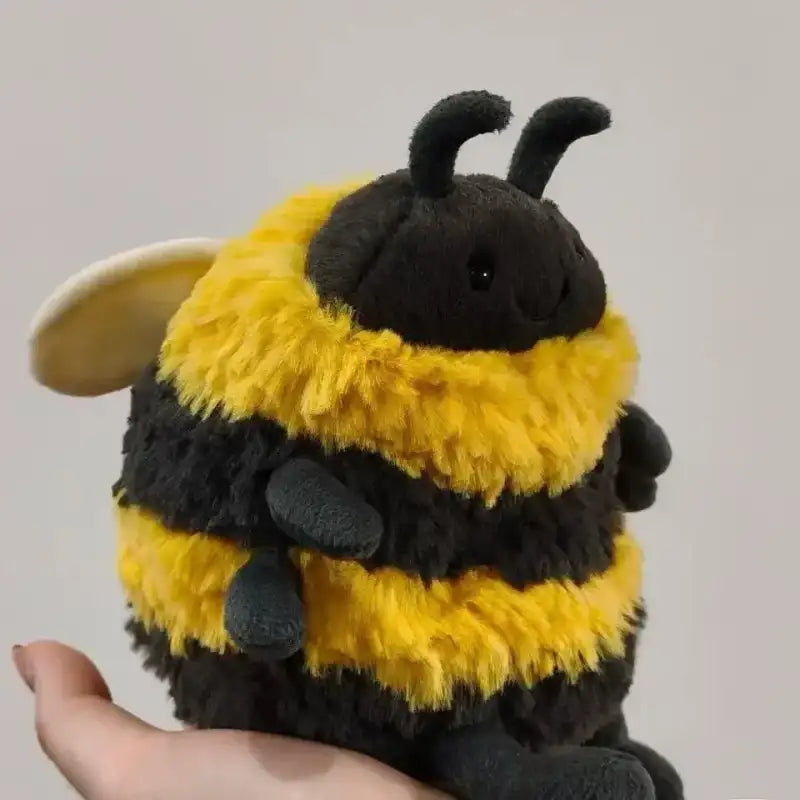 Fat bee plush toy held in hand, soft chubby bumblebee stuffed animal 6.3 inch