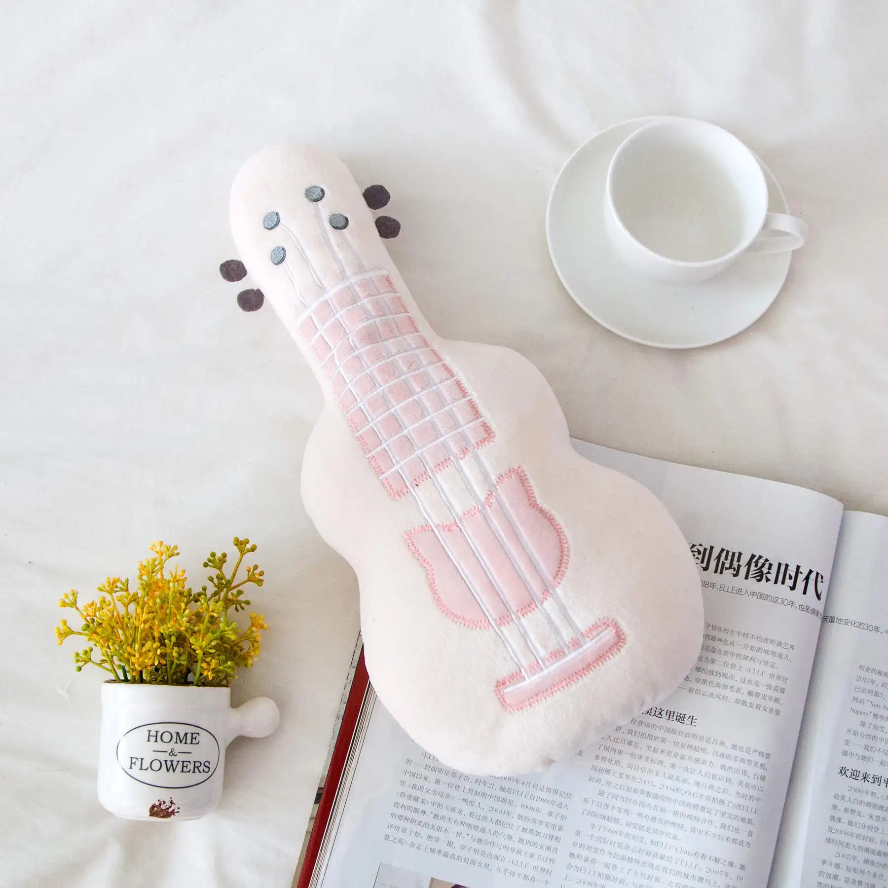 Guitar Plush - Light Pink / 14.6 in x 3.1