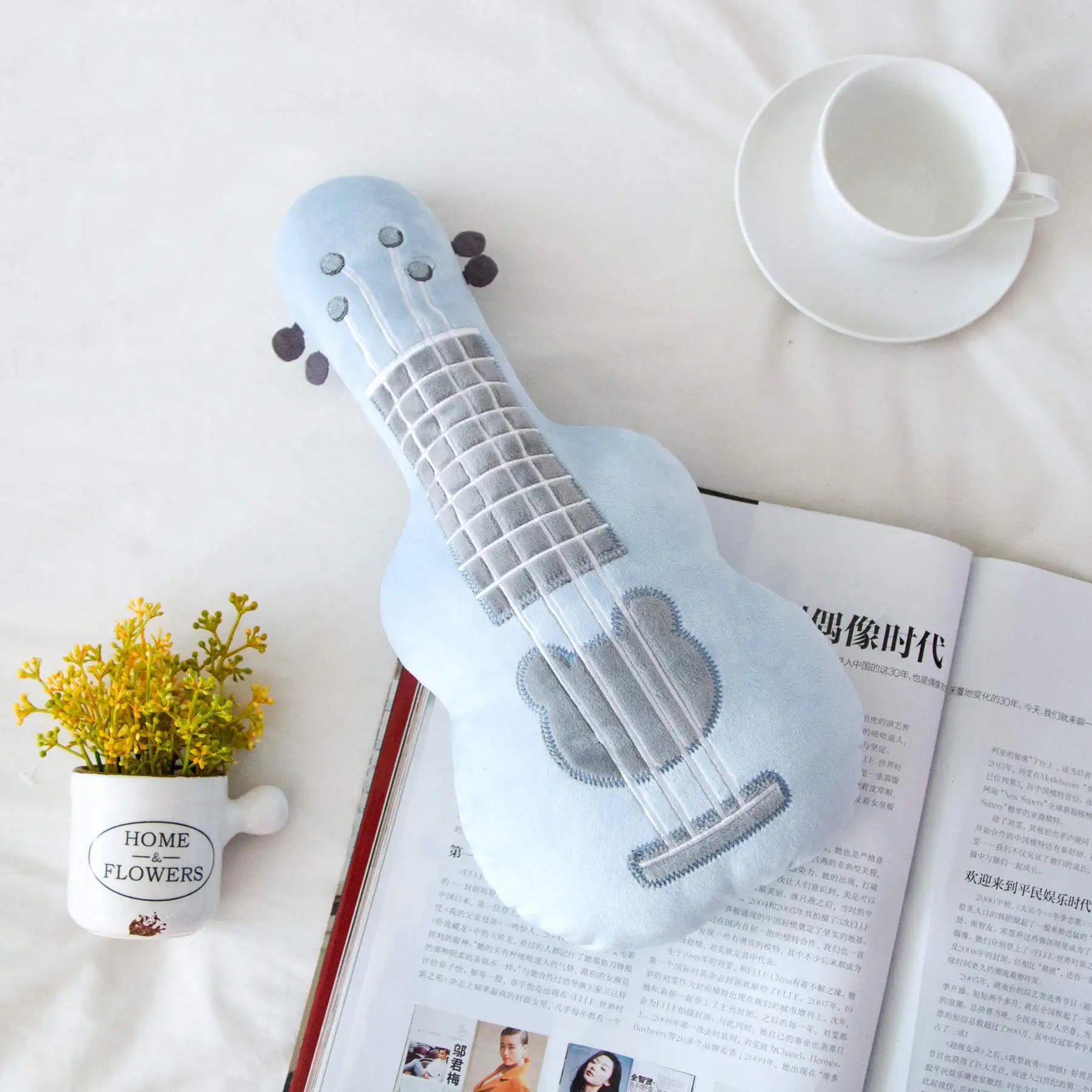 Guitar Plush - Blue / 14.6 in x 3.1